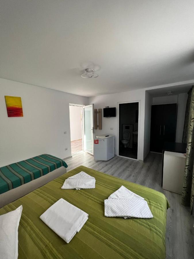 Vila Iris Mamaia Nord 那沃达利 外观 照片