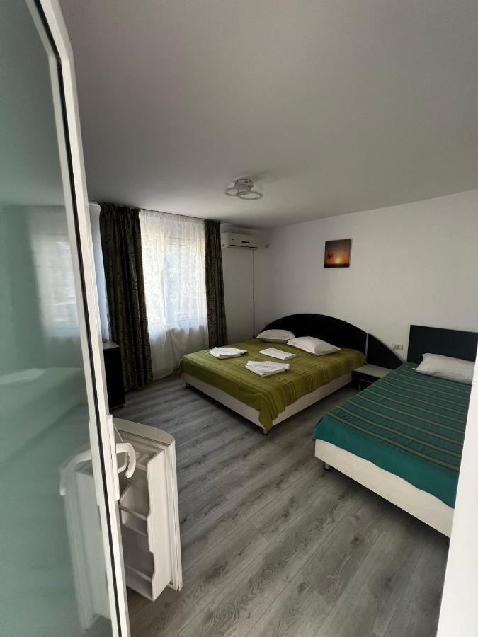 Vila Iris Mamaia Nord 那沃达利 外观 照片